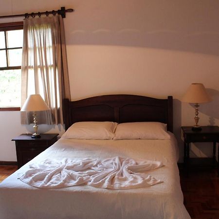 Casa Aconchegante No Capivari Campos do Jordão Eksteriør billede