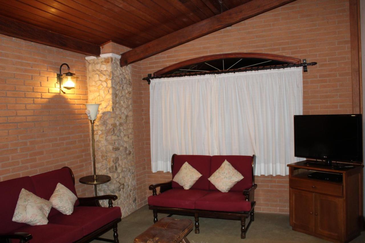 Casa Aconchegante No Capivari Campos do Jordão Eksteriør billede